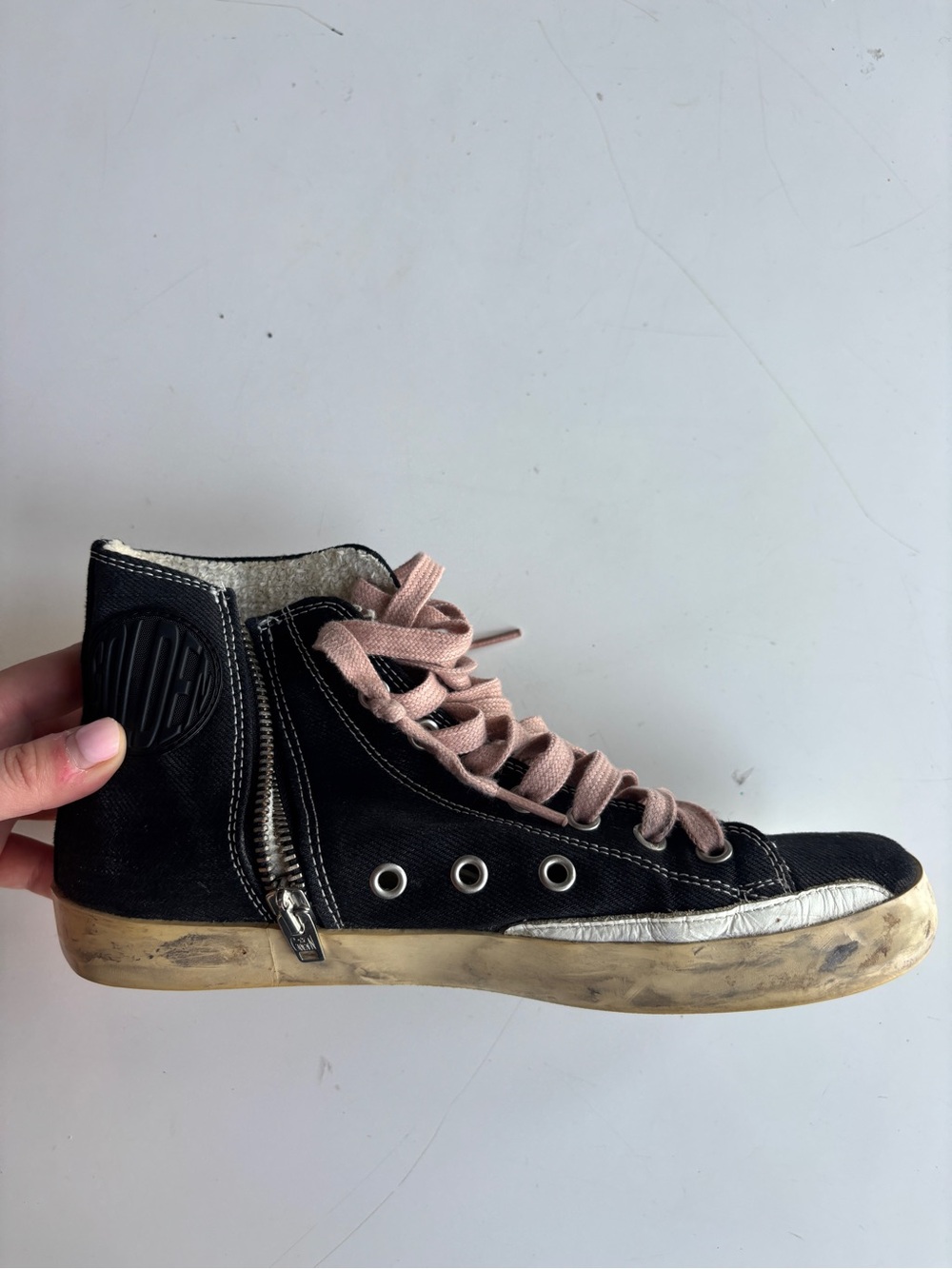 Golden Goose Black High-Top Sneaker with White Star and Pink Laces - Picture 5 of 7